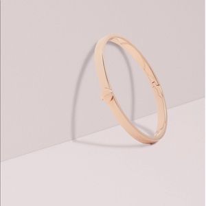 KATE SPADE gold heart thin metal button bangle